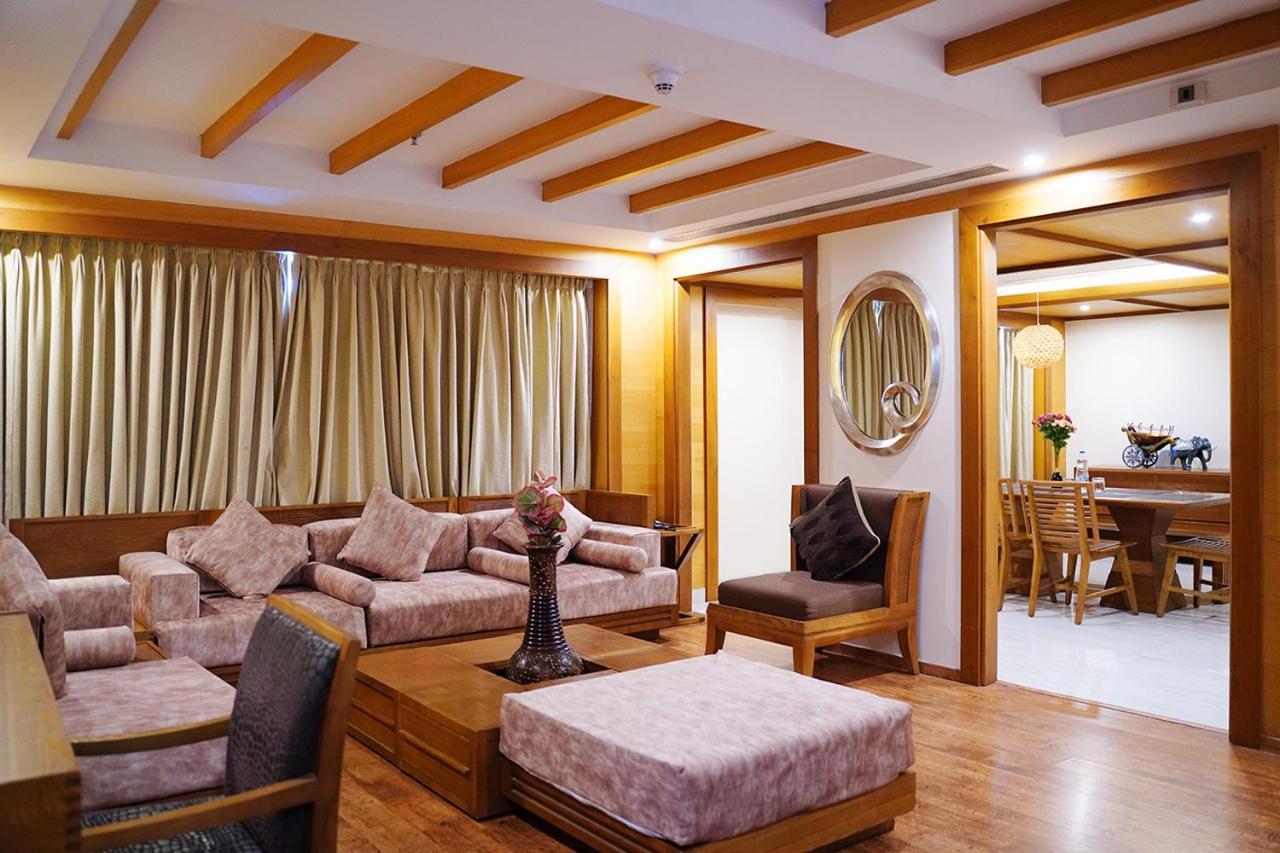 קומבאקונאם Quality Inn Viha מראה חיצוני תמונה