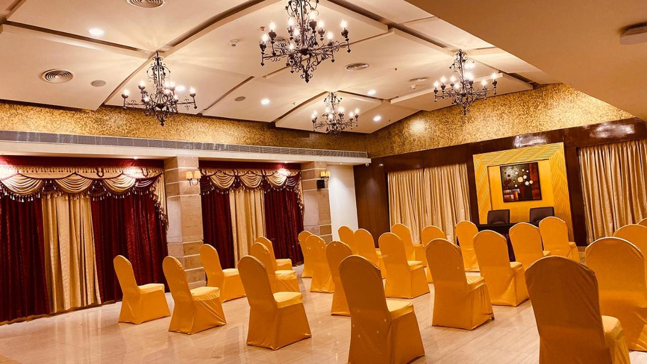 קומבאקונאם Quality Inn Viha מראה חיצוני תמונה