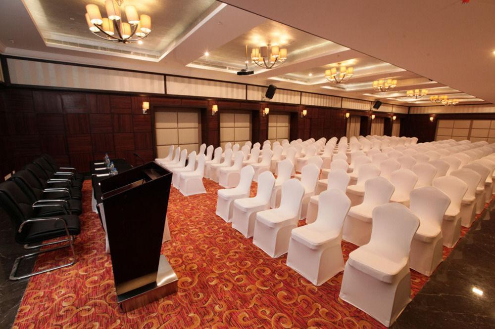 קומבאקונאם Quality Inn Viha מראה חיצוני תמונה