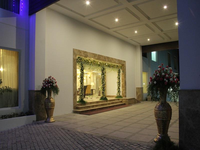 קומבאקונאם Quality Inn Viha מראה חיצוני תמונה