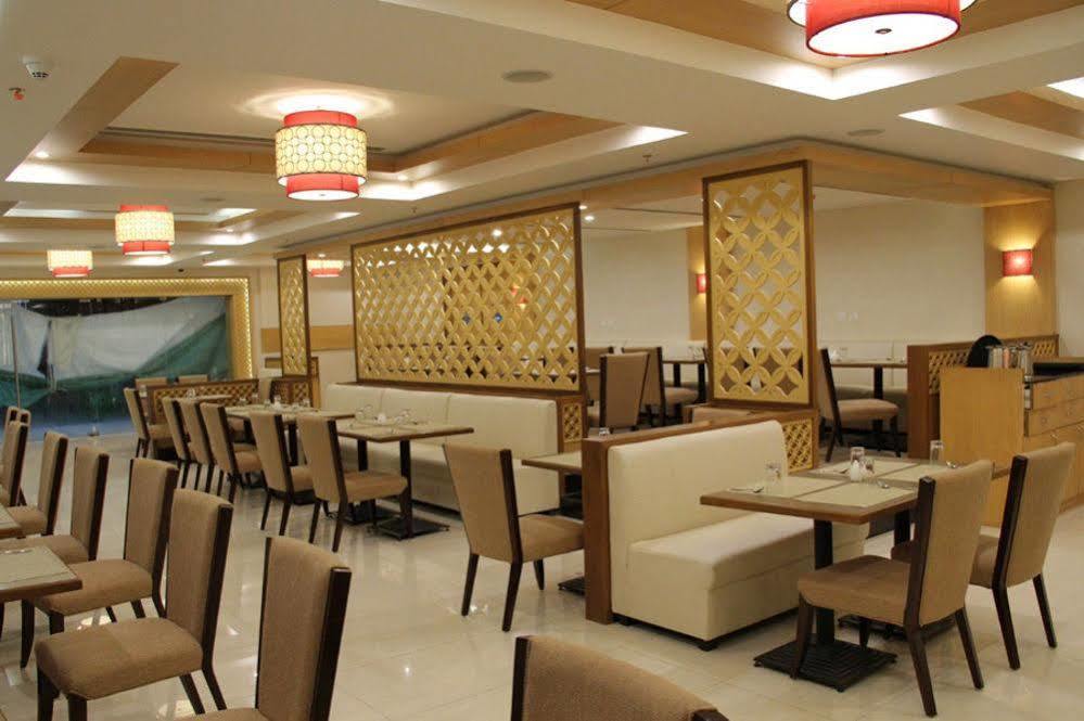 קומבאקונאם Quality Inn Viha מראה חיצוני תמונה