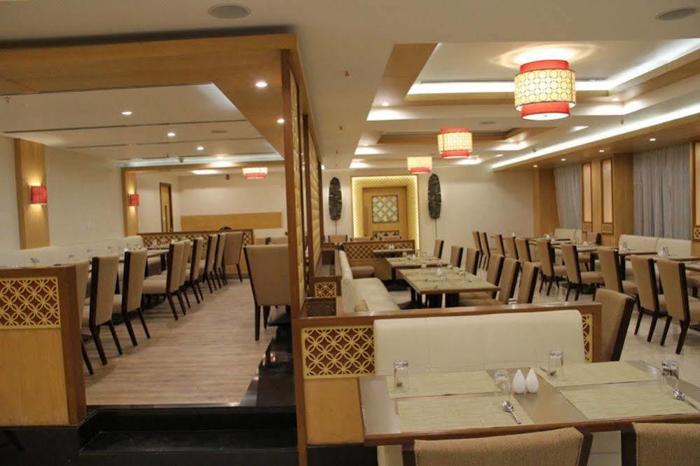 קומבאקונאם Quality Inn Viha מראה חיצוני תמונה