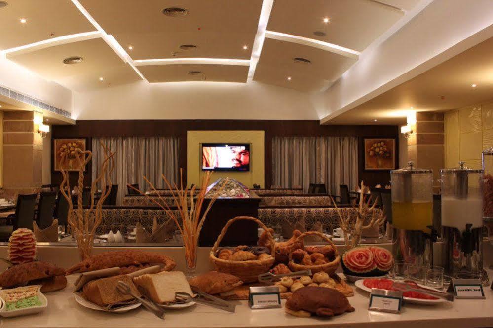 קומבאקונאם Quality Inn Viha מראה חיצוני תמונה