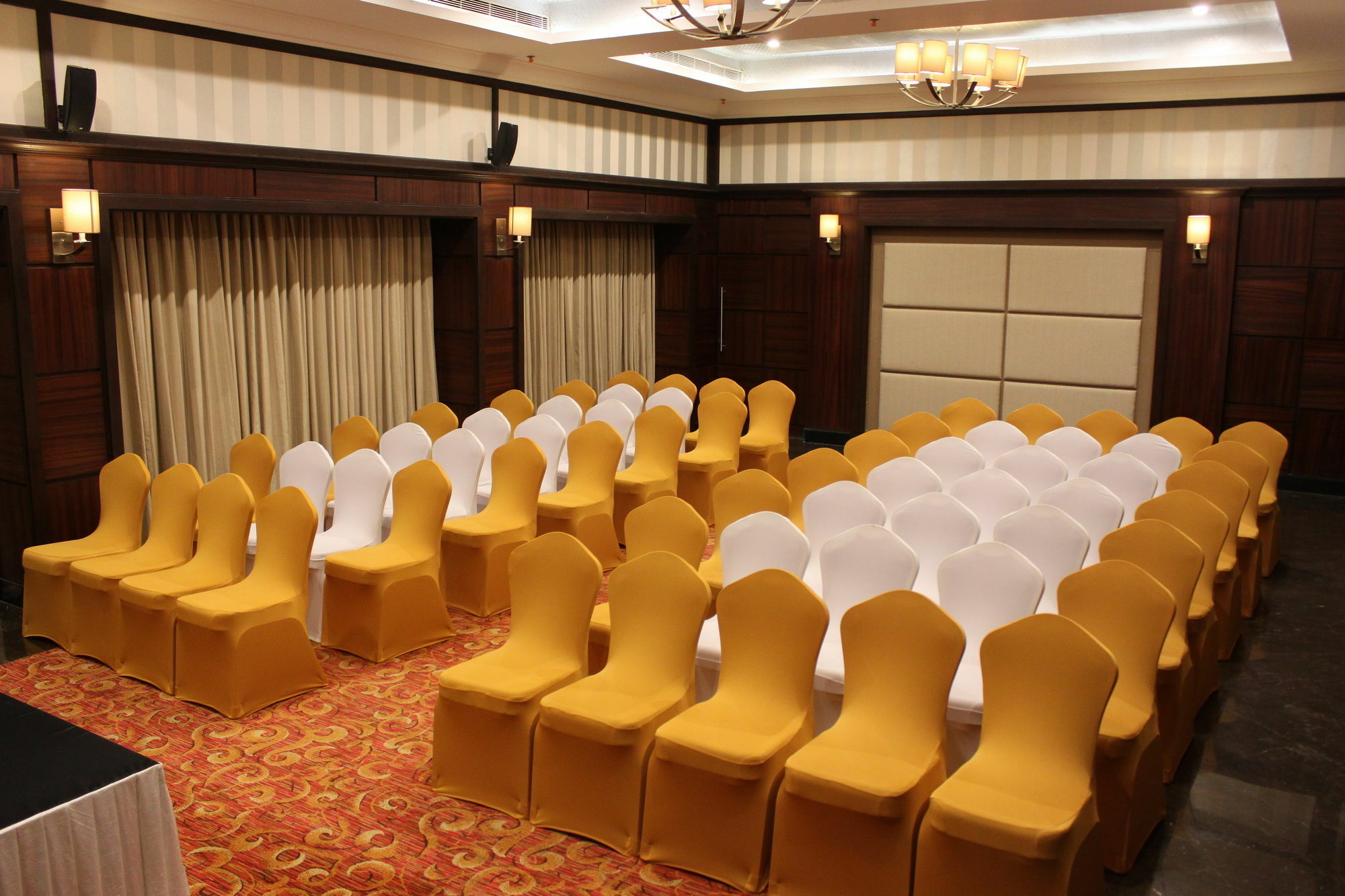 קומבאקונאם Quality Inn Viha מראה חיצוני תמונה